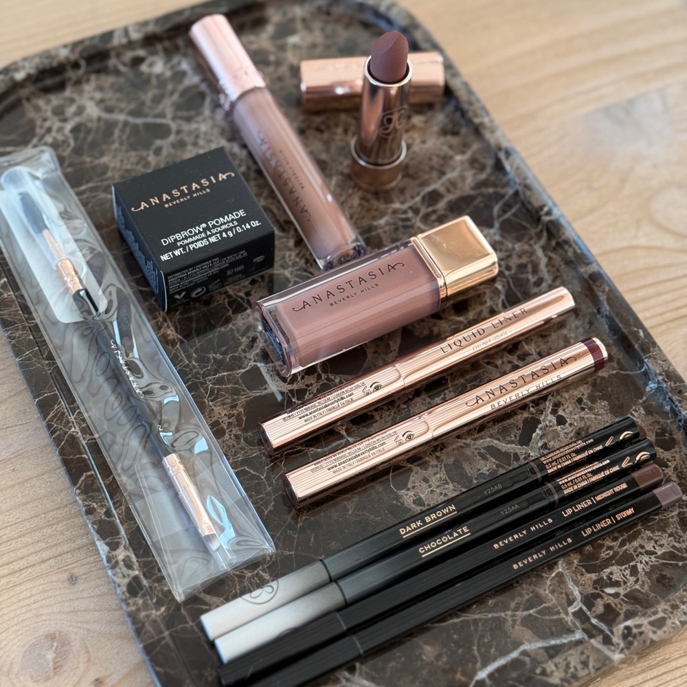 Anastasia Beverly Hills Makeup Bundle- Nude and Brown - Picture 2 of 15